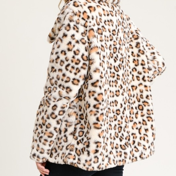 NWT 1 LEFT Oversized Leopard Coat Medium - Picture 6 of 8